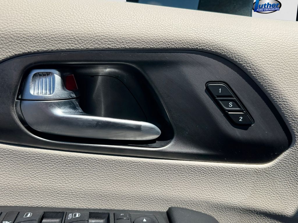 2023 Chrysler Pacifica Touring L Black at Bob Ruth Ford