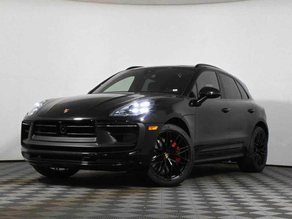 Thumbnail: 2025 Porsche Macan - 1