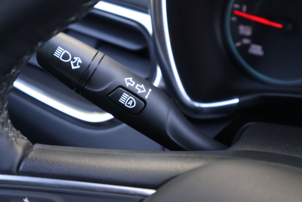 Thumbnail: 2023 Chevrolet Equinox - 26