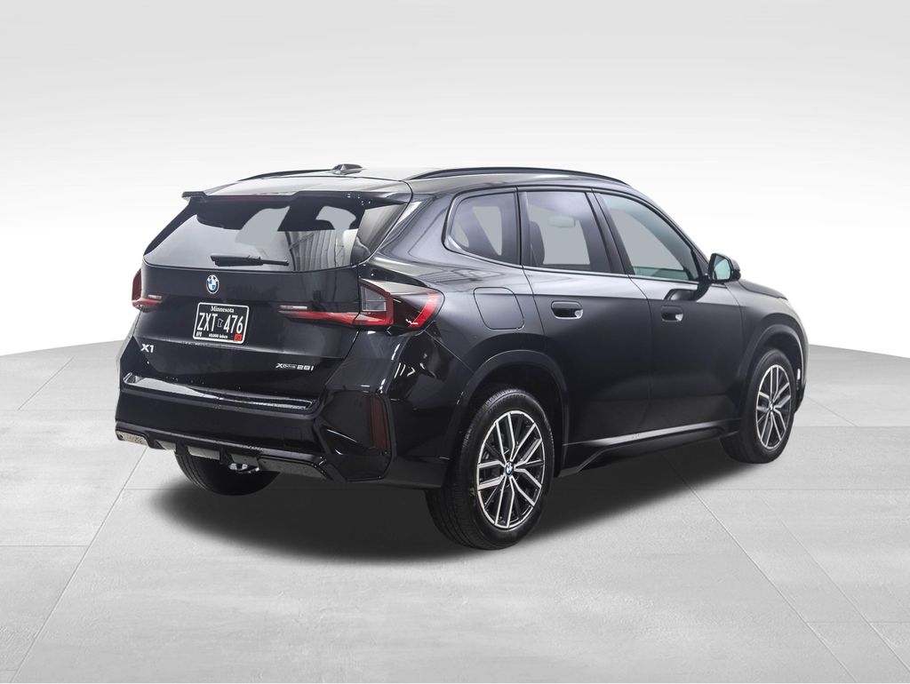 Thumbnail: 2023 BMW X1 - 5