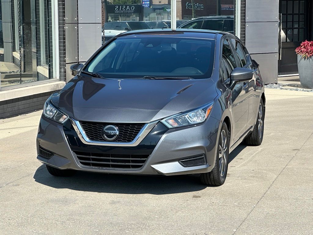 Gray (Gun Metallic) 2021 Nissan Versa Sedan Front-Wheel Drive Continuously Variable Transmission