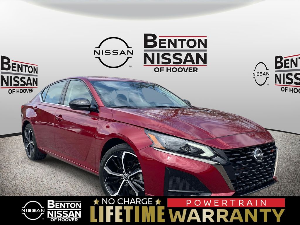 Red (Scarlet Ember) 2024 Nissan Altima 2.5 SR FWD Sedan Front-Wheel Drive Continuously Variable Transmission