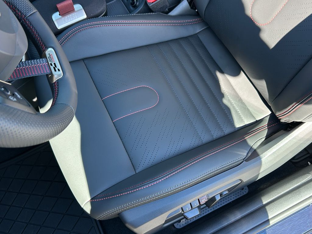 Thumbnail: 2026 MINI Cooper - 15