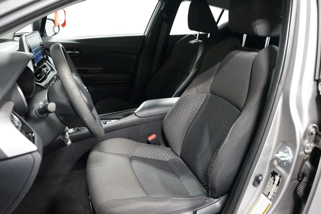 Thumbnail: 2020 Toyota C-HR - 6
