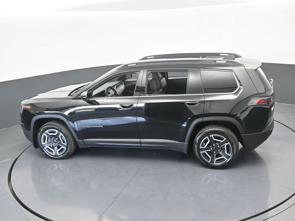 New 2026 diamond black crystal pearlcoat Jeep Limited image 44