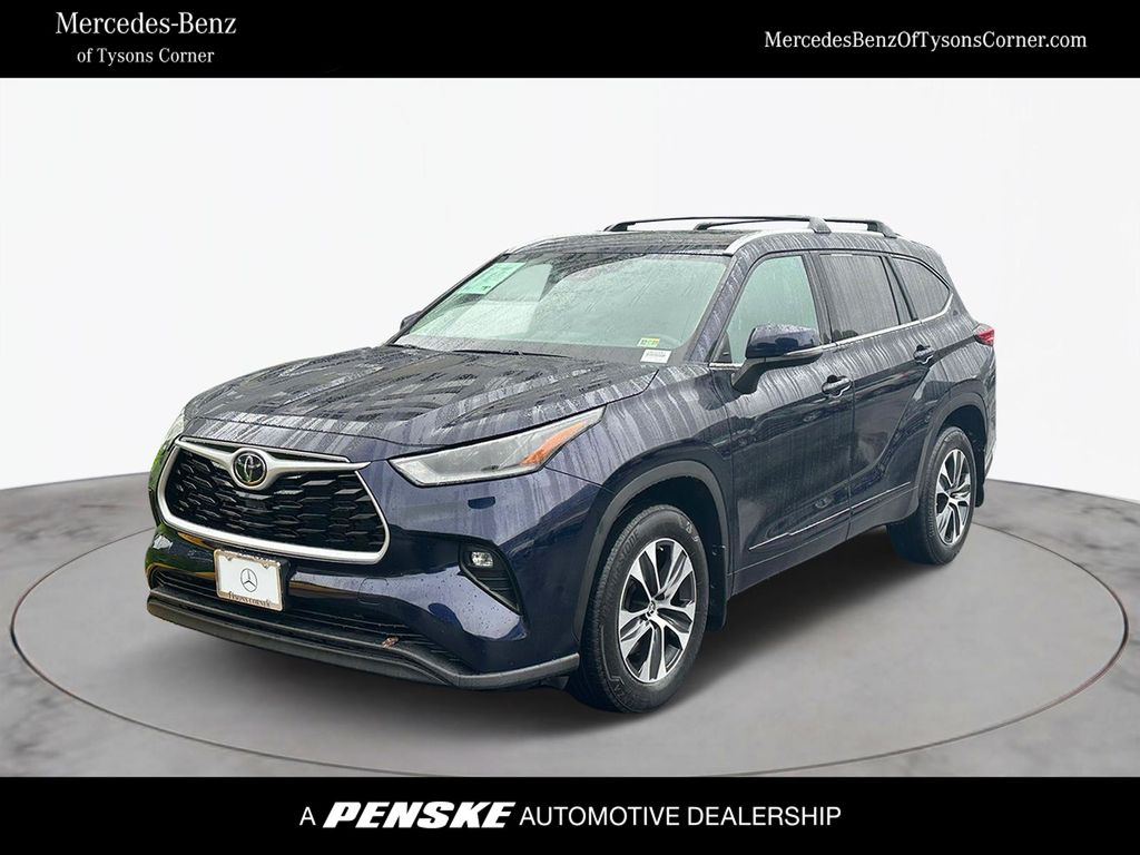 2021 Toyota Highlander XLE -
                Vienna, VA