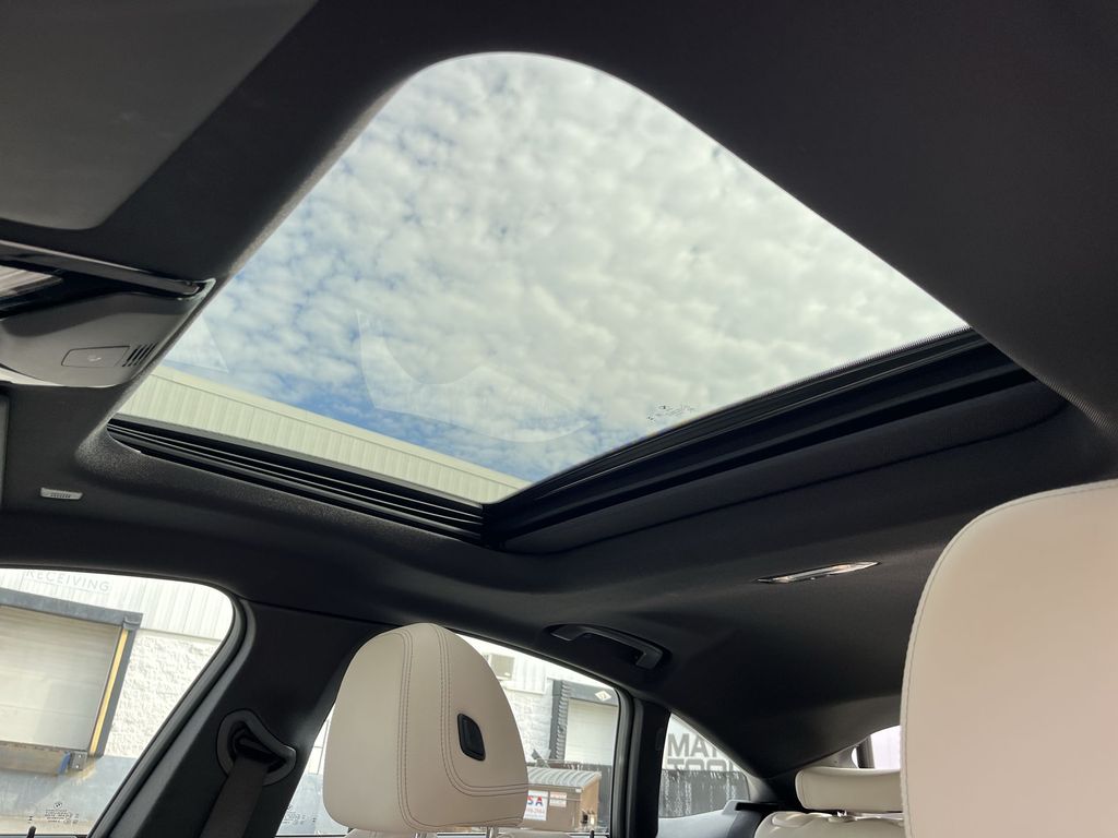 Thumbnail: 2023 BMW i4 - 22