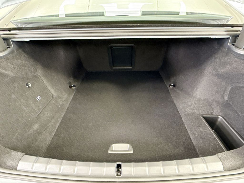 Thumbnail: 2026 BMW i7 - 27