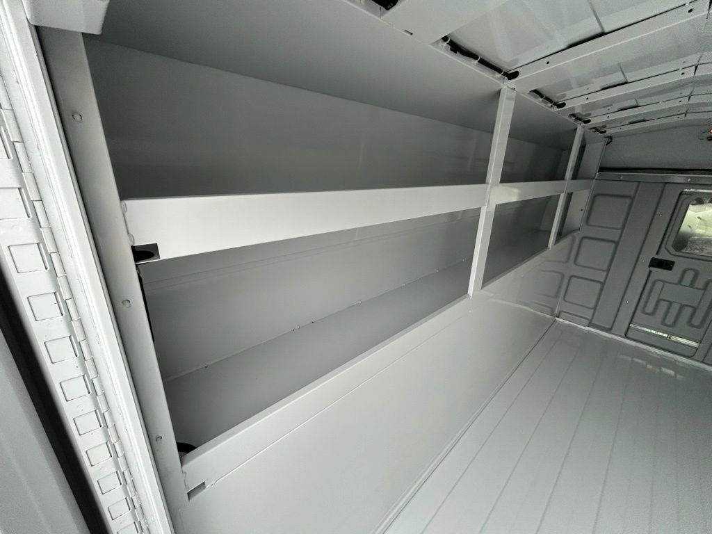 New 2025 Summit White Chevrolet Work Van image 27
