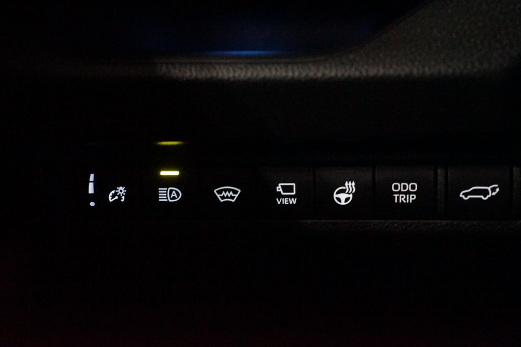 Thumbnail: 2025 Toyota RAV4 - 24