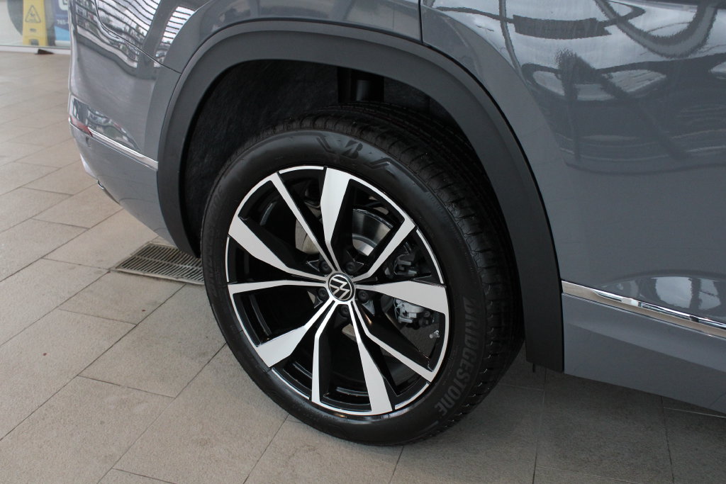 New 2026 Gray Volkswagen SEL Premium R-Line image 29