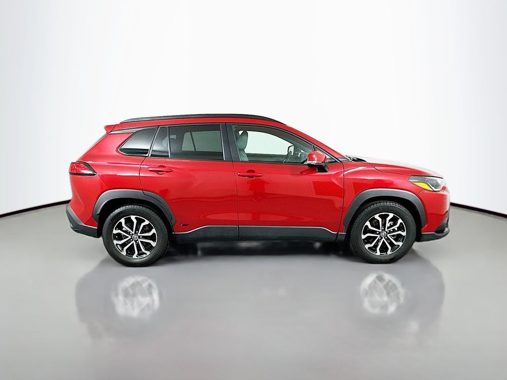 2023 Toyota Corolla Cross SE 4