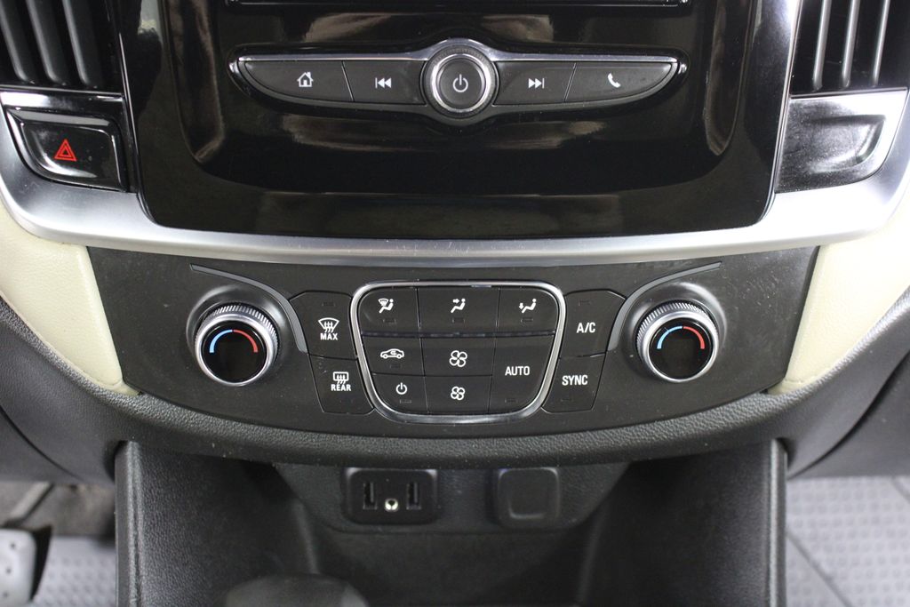 Used 2022 Chevrolet Traverse for sale in 