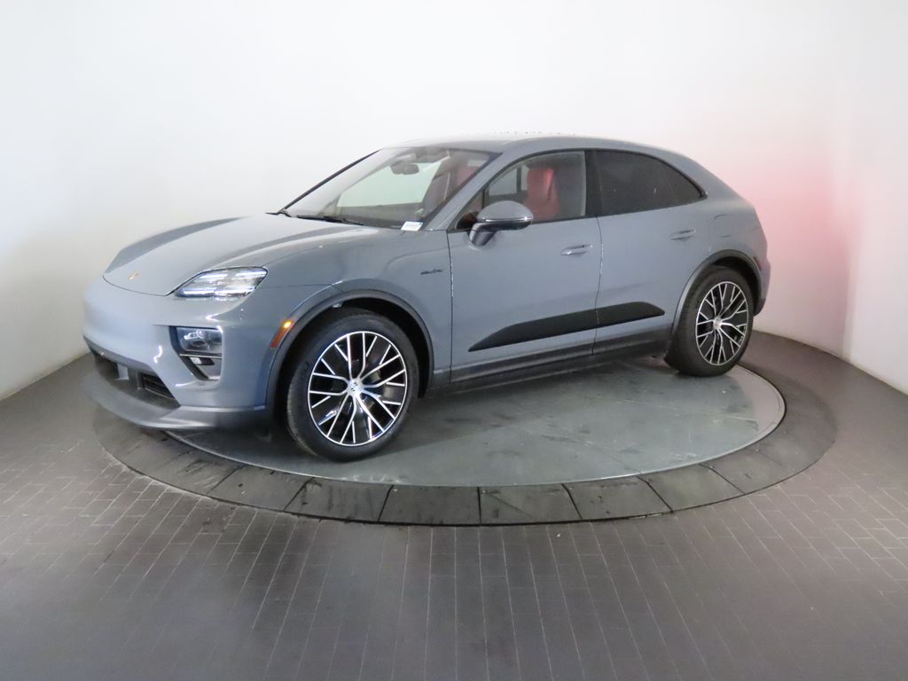 Thumbnail: 2025 Porsche Macan - 1