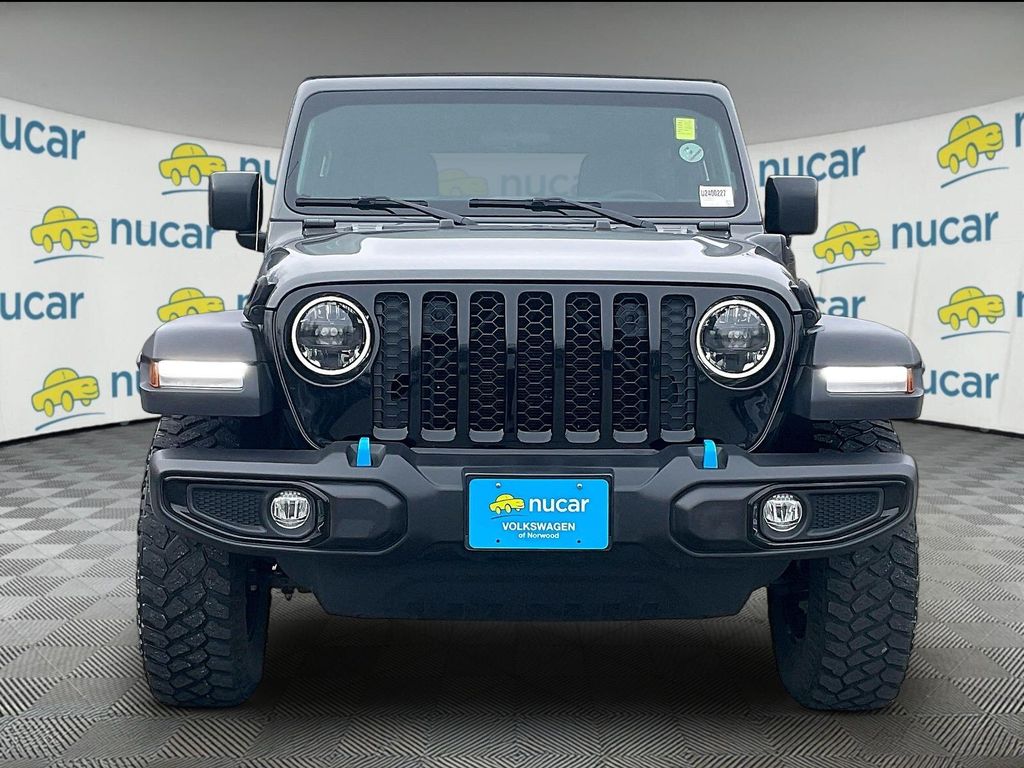 2023 Jeep Wrangler — photo 2