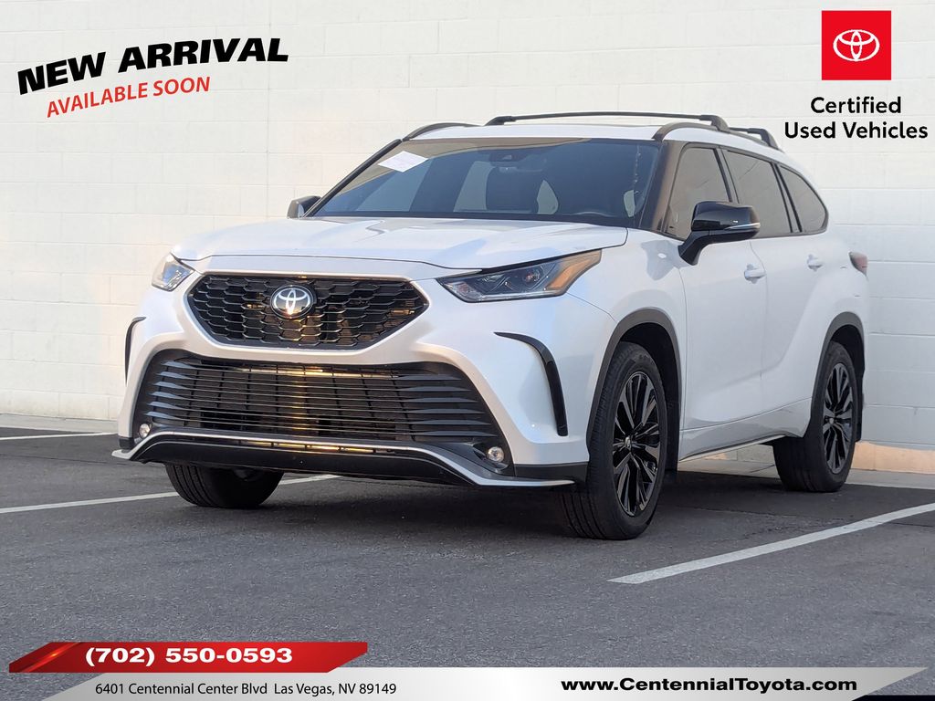 2024 Toyota Highlander XSE AWD's photo