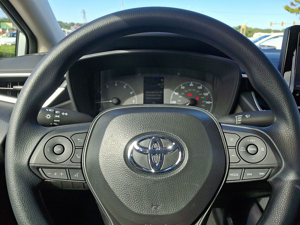 Thumbnail: 2025 Toyota Corolla - 19