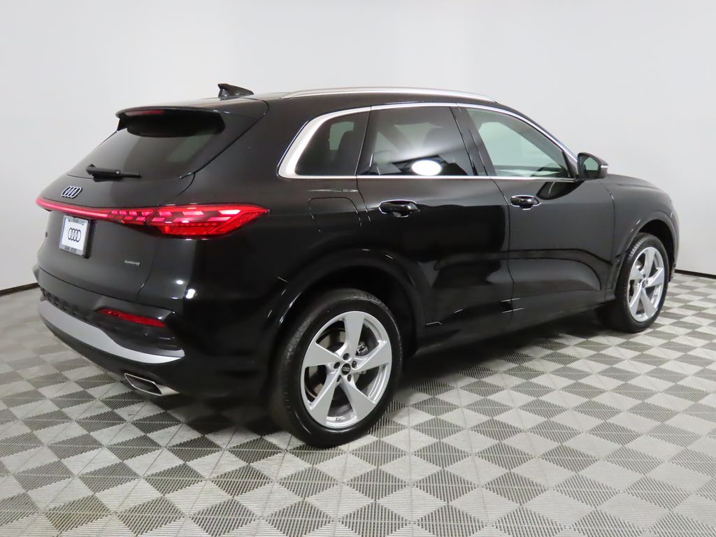 Thumbnail: 2025 Audi Q5 - 5
