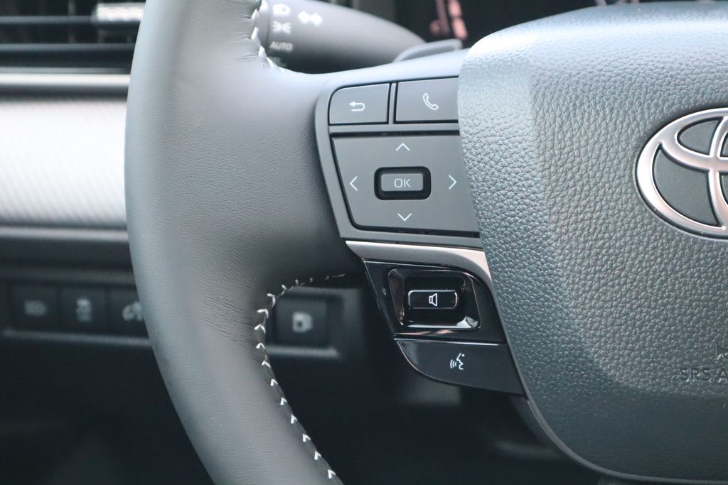 Thumbnail: 2026 Toyota Camry - 11