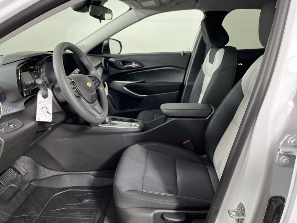 Thumbnail: 2026 Chevrolet Trax - 20