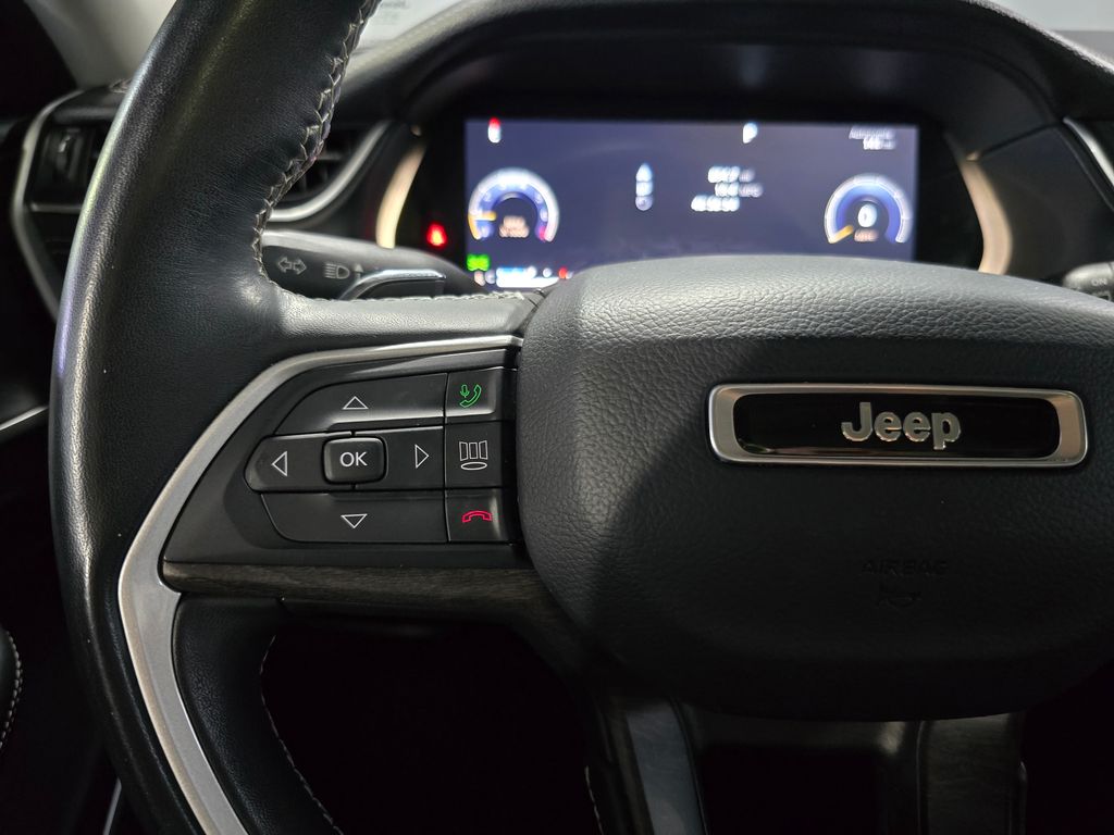 Thumbnail: 2022 Jeep Grand Cherokee L - 16