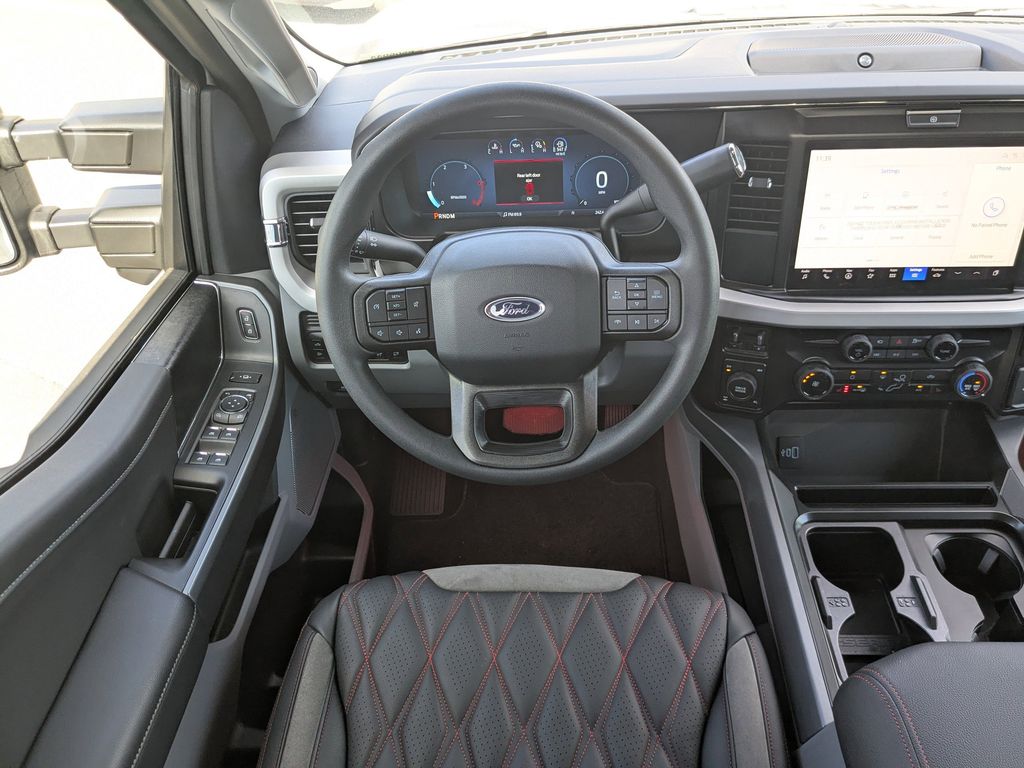 2026 Ford F-250 Super Duty Black Widow