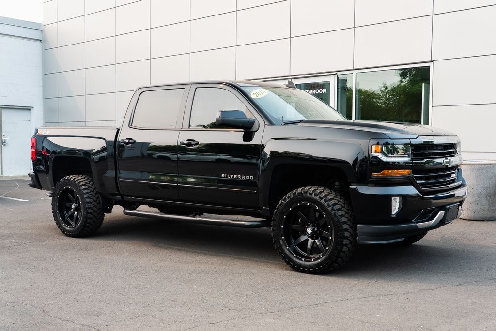 Black 2018 Chevrolet Silverado 1500 Pickup Truck Four-Wheel Drive 6-Speed Automatic Overdrive