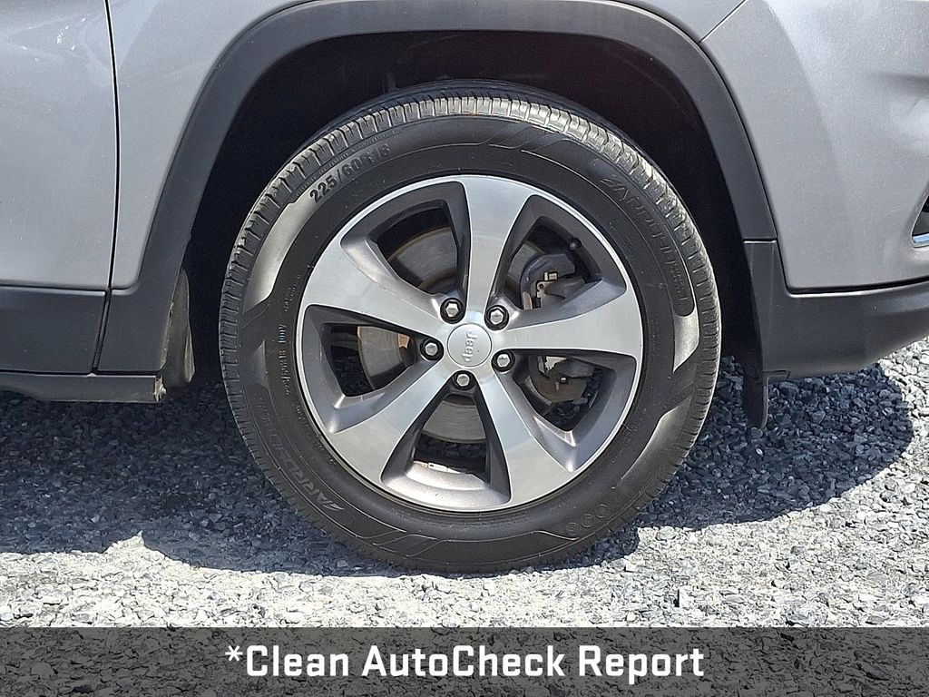 2019 Jeep Cherokee Limited Silver at Honda North