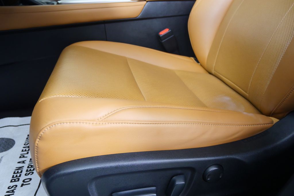 Thumbnail: 2022 Lexus RX - 10