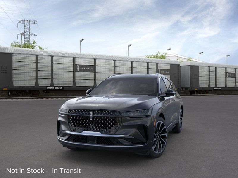 2025 Lincoln Nautilus Black Label 2