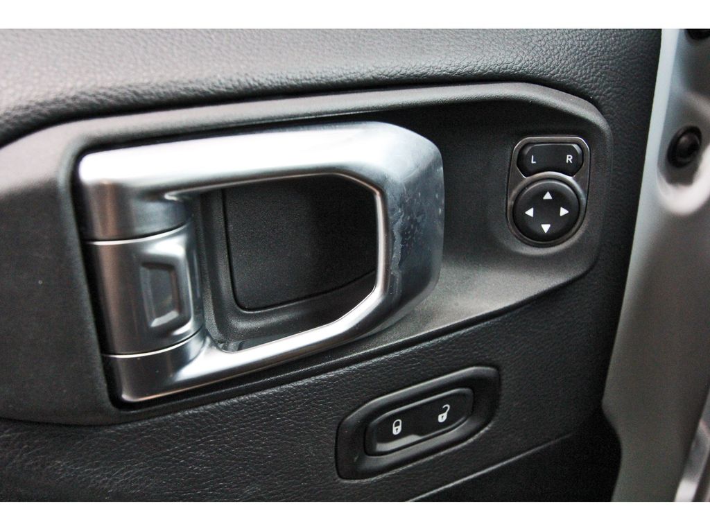 Used 2022 Jeep Wrangler SUV