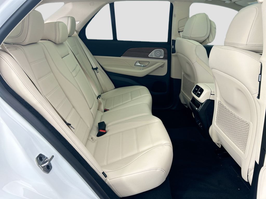 Thumbnail: 2026 Mercedes-Benz GLE - 21