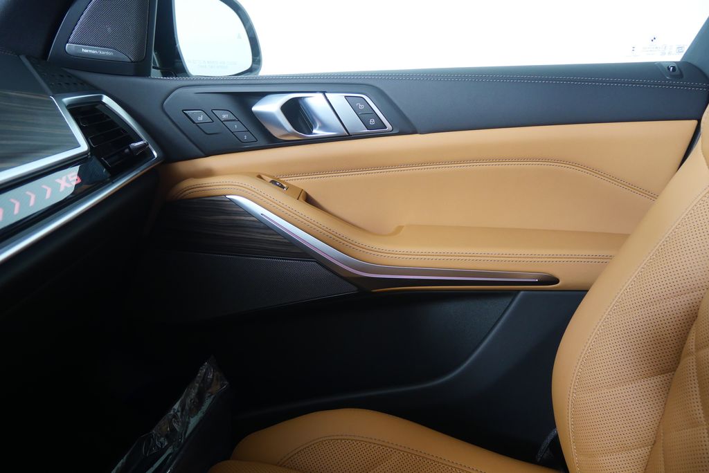 Thumbnail: 2026 BMW X5 - 24