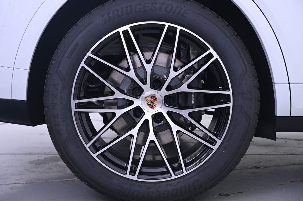 Thumbnail: 2026 Porsche Cayenne - 13