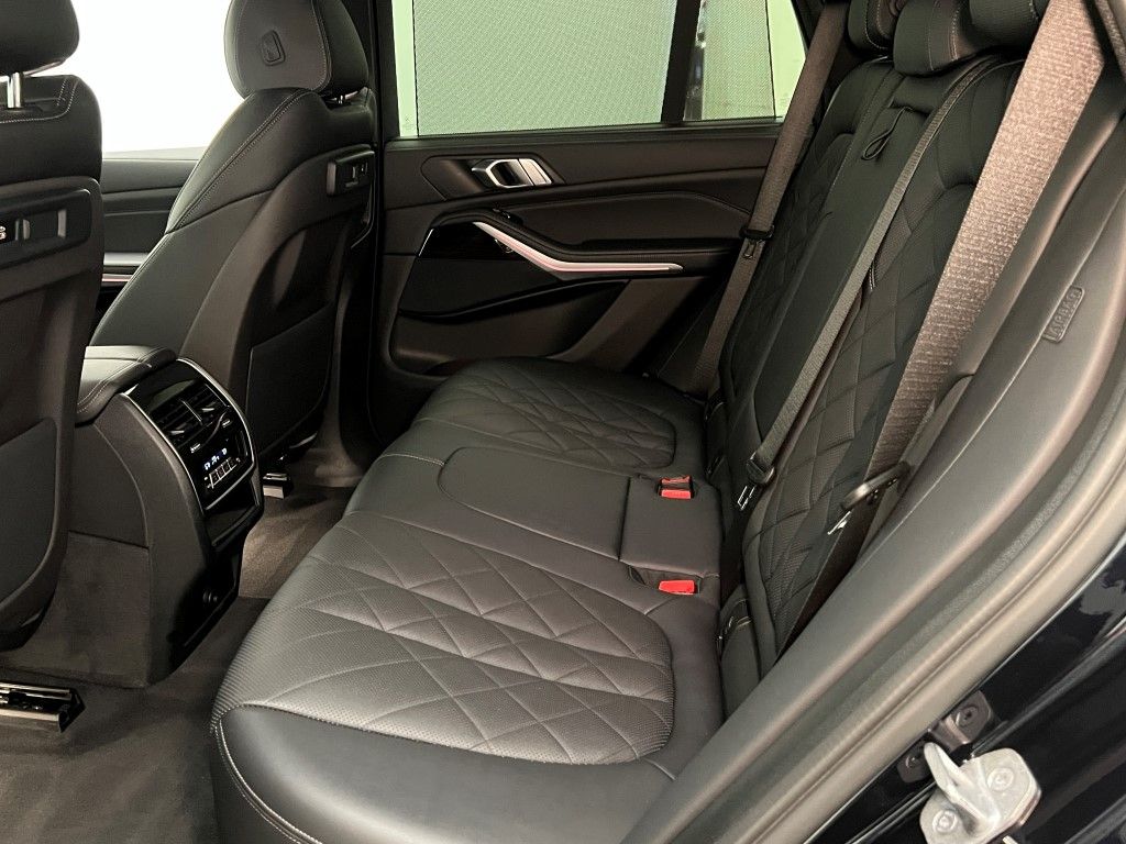 Thumbnail: 2023 BMW X5 - 22