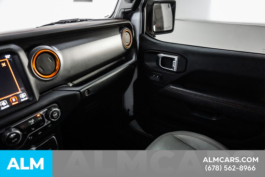 Used 2020 White Jeep Mojave image 41