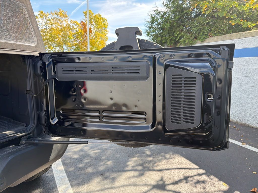 Thumbnail: 2023 Ford Bronco - 22