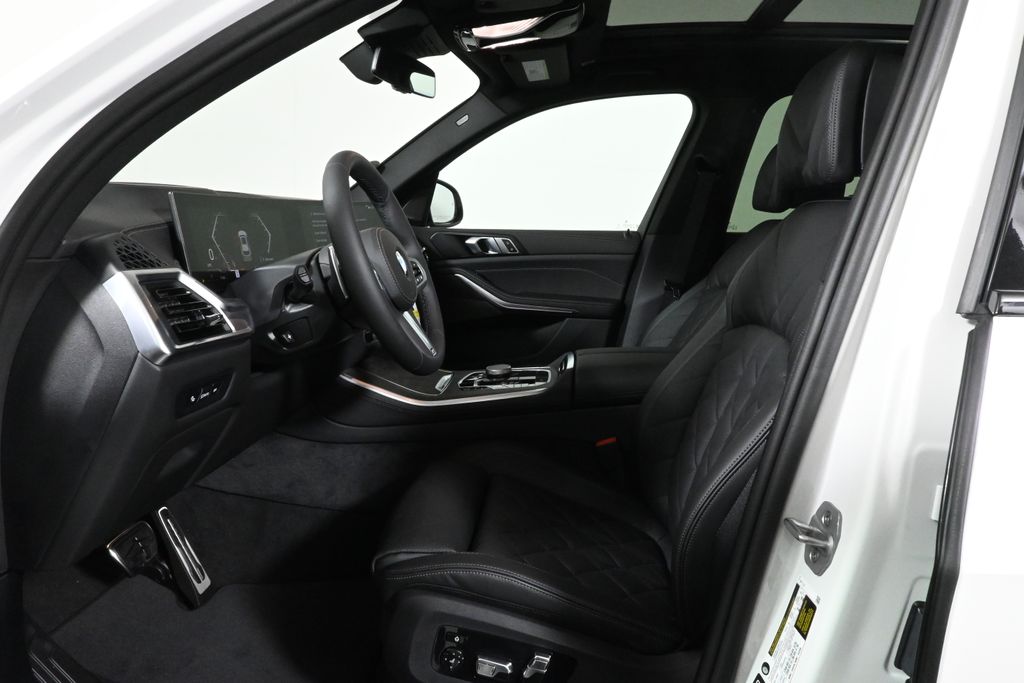 Thumbnail: 2026 BMW X5 - 3