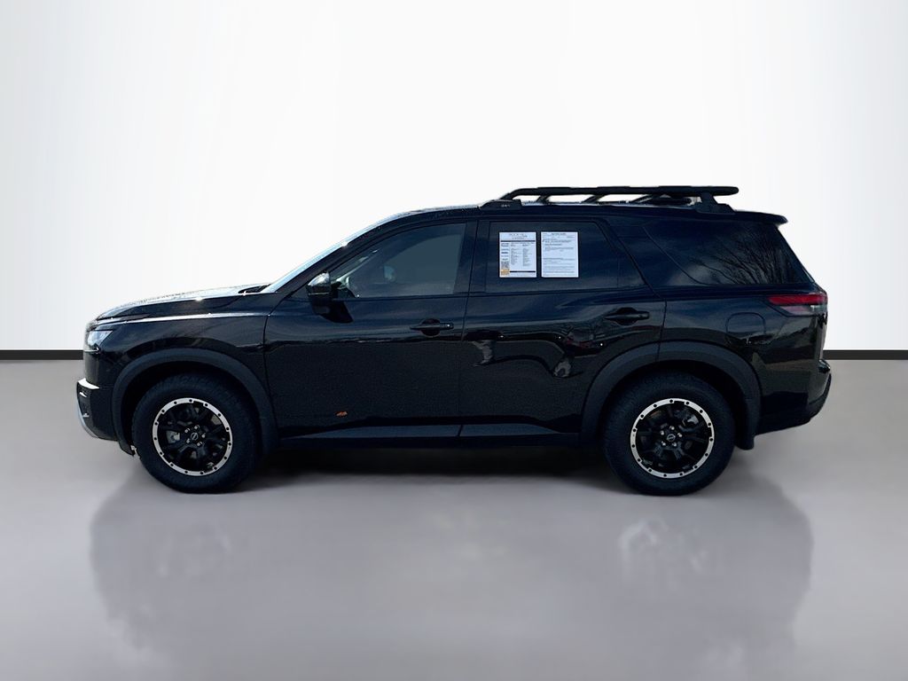 View vehicle photo 4