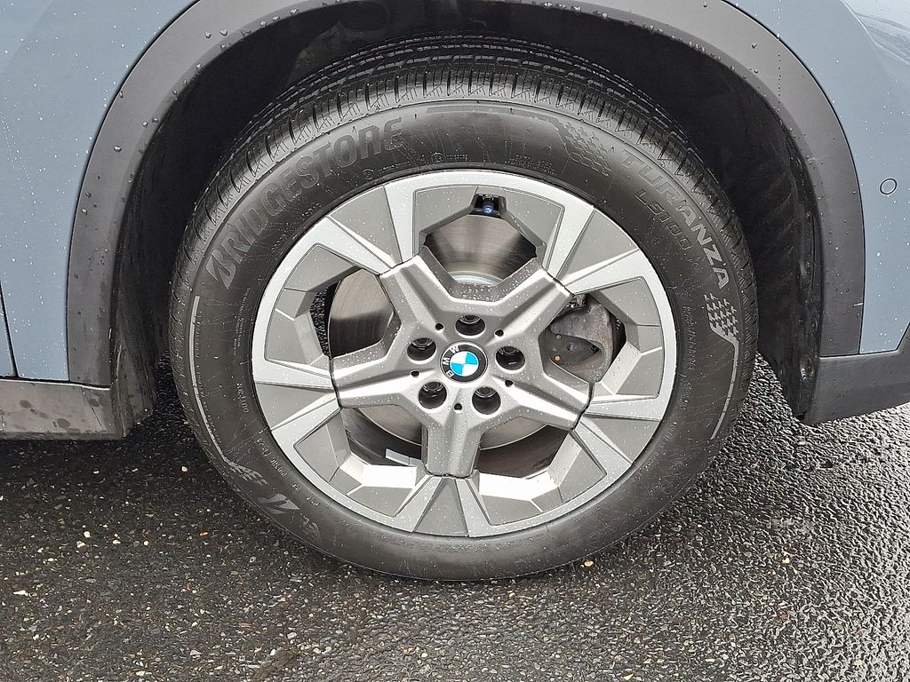 Thumbnail: 2023 BMW X1 - 8