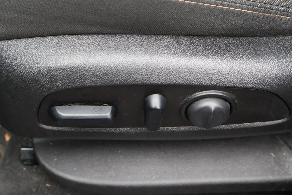 Thumbnail: 2019 Chevrolet Equinox - 15