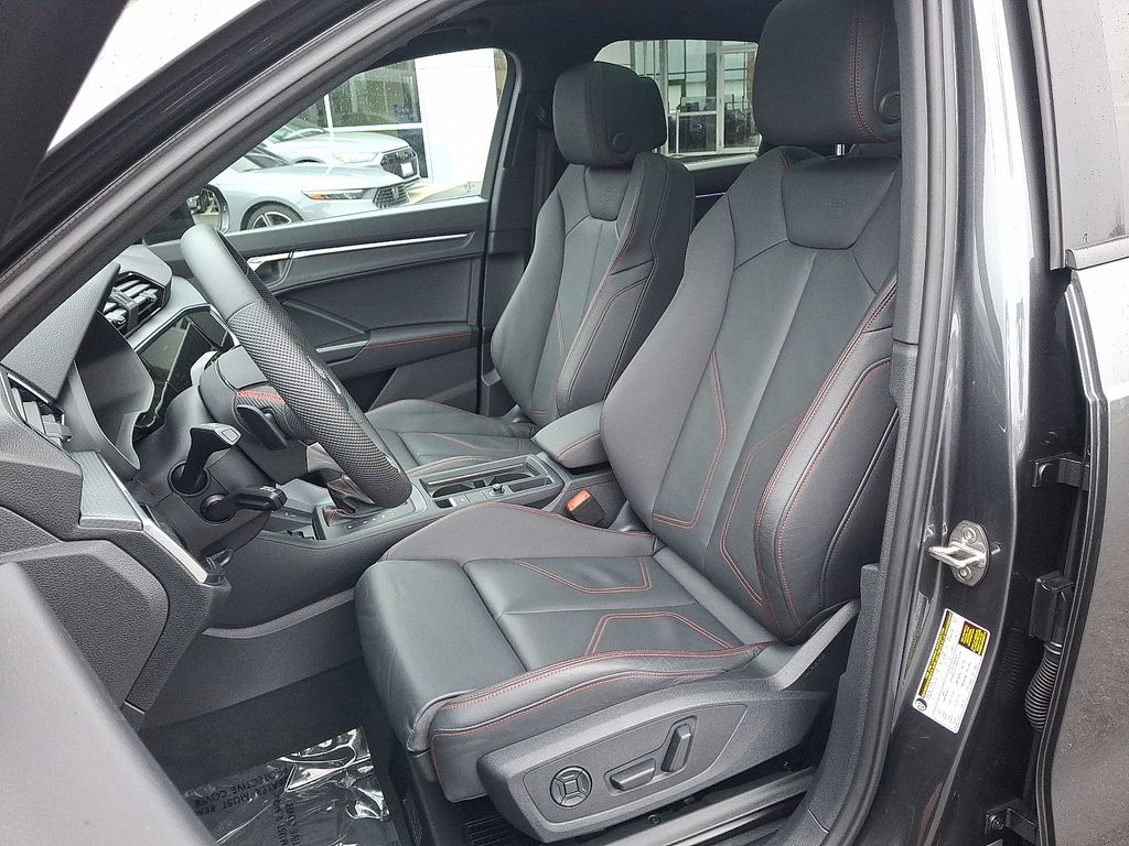 Thumbnail: 2025 Audi Q3 - 13