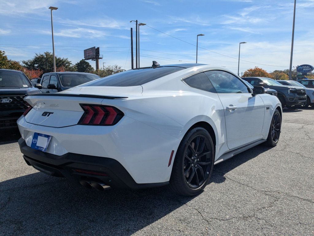 2025 Ford Mustang GT Premium Fastback