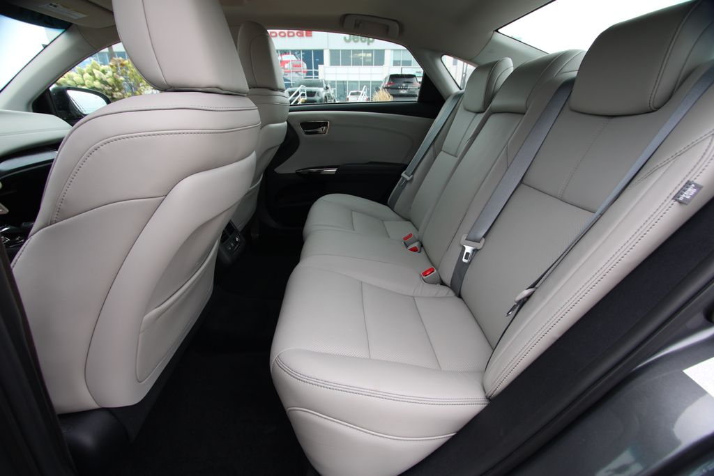 Used 2018 Toyota Avalon Sedan