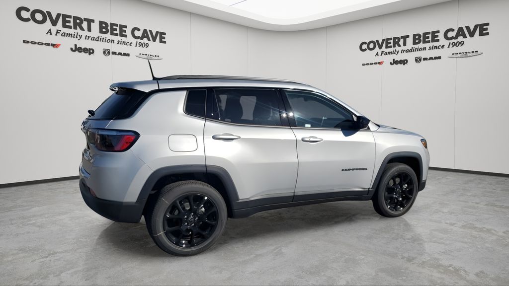 New 2026 Silver Jeep  image 10