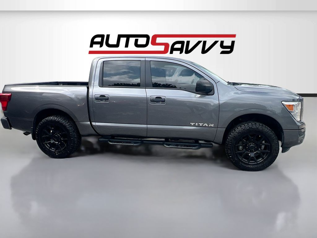 Used 2024 Gray Nissan SV image 8
