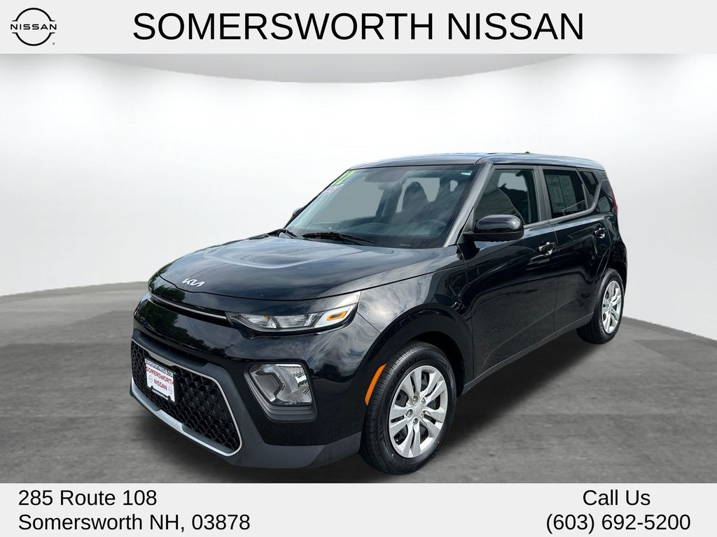  2022 Kia Soul LX FWD   