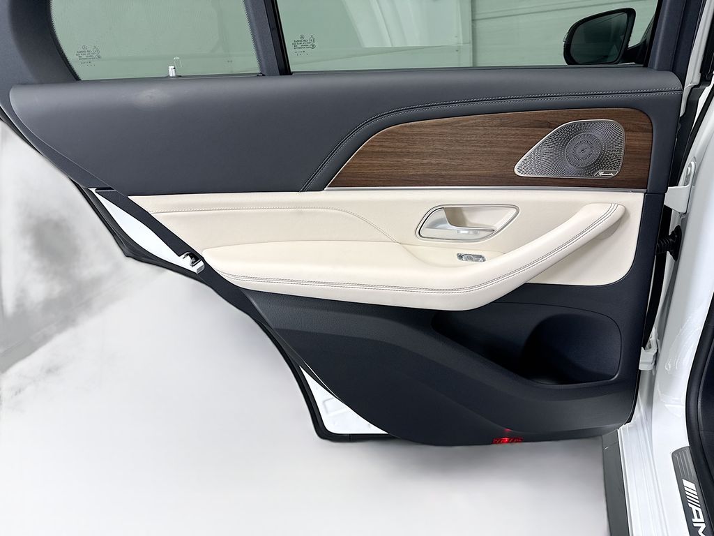 Thumbnail: 2026 Mercedes-Benz GLE - 25