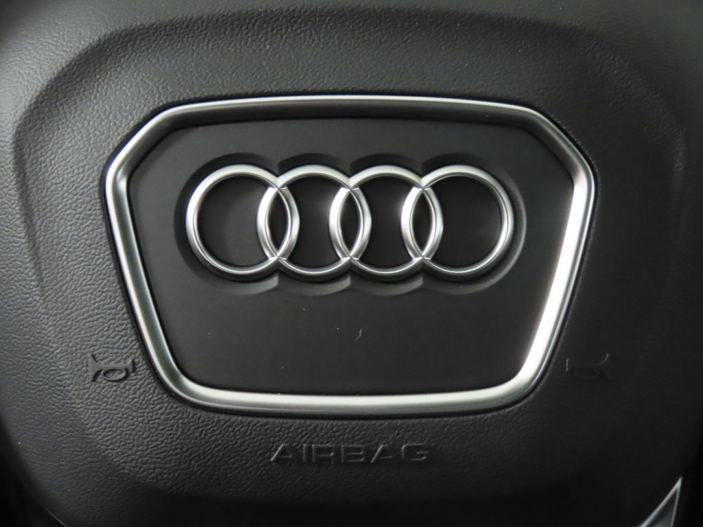Thumbnail: 2026 Audi Q8 - 18
