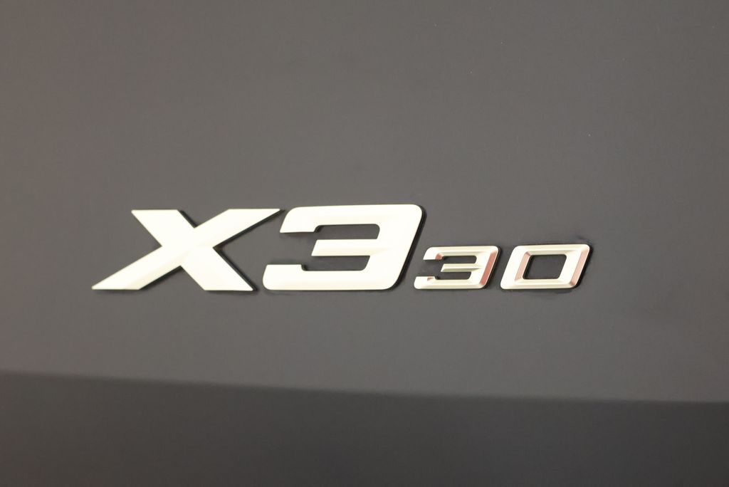 Thumbnail: 2025 BMW X3 - 10